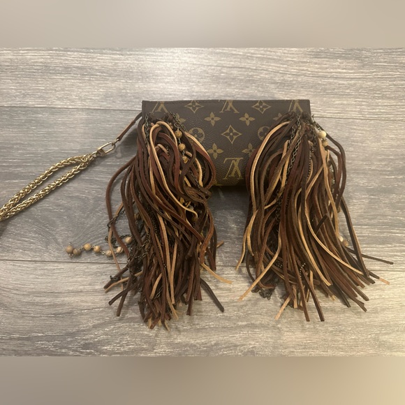 Louis Vuitton Brown Fringe Women's Bag - Picture 2 of 5